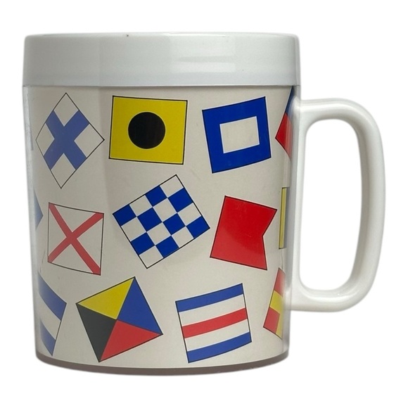 Vintage Royal Crest World Flags Plastic Mug 90s Political Flags Coffee Tea Cup - Picture 1 of 7